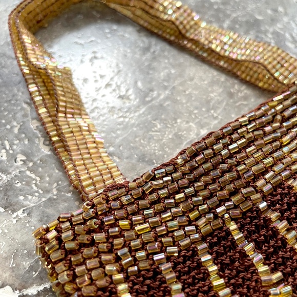 NEWPORT NEWS Small Gold Beaded Handbag - Picture 4 of 10